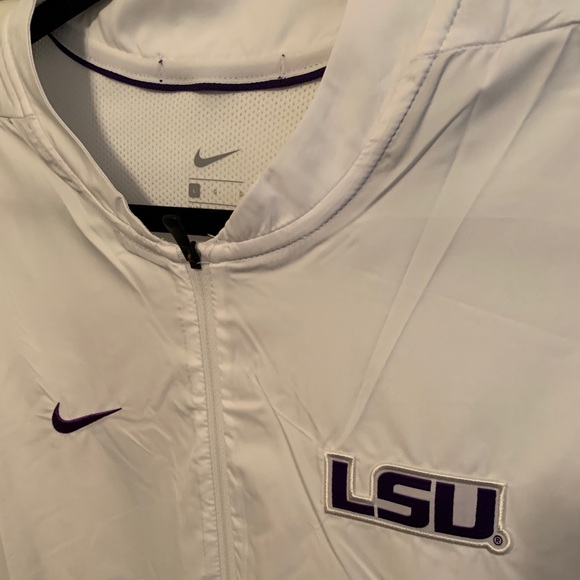 Nike - LSU - Like New Gameday pullover - Lg - Picture 2 of 4